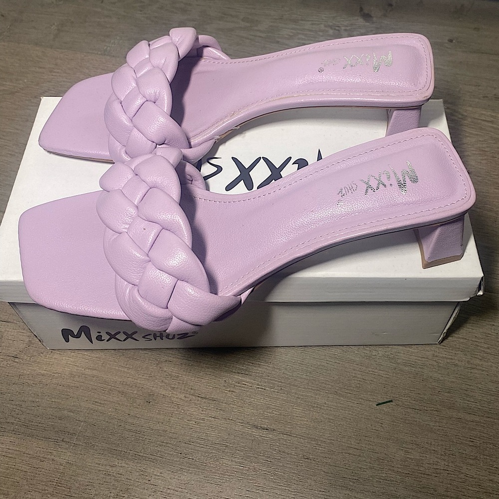 Lilac mini woven heels